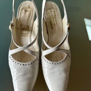 Amalfi  (Made in Italy) White Heels - Size 6AAAA (Narrow)
